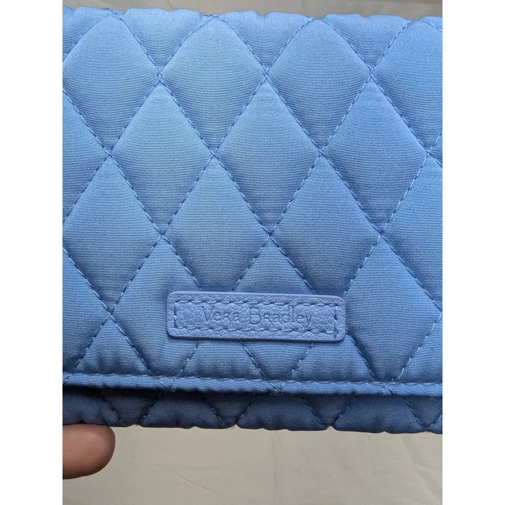 Vera Bradley Quilted Tri-Fold Wallet Womens OS Blue Microfiber Magnetic Snap - Picture 3 of 7